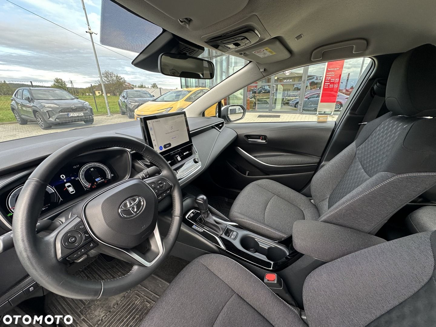 Toyota Corolla 1.8 Hybrid Comfort - 10