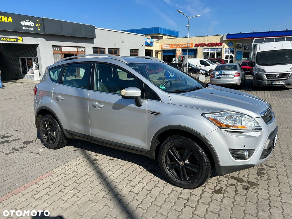 Ford Kuga 2.0 TDCi 2x4 Titanium - 5