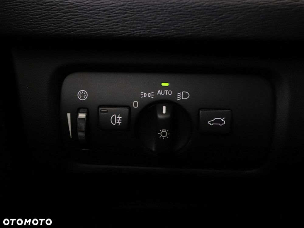 Volvo V40 T2 Geartronic - 32