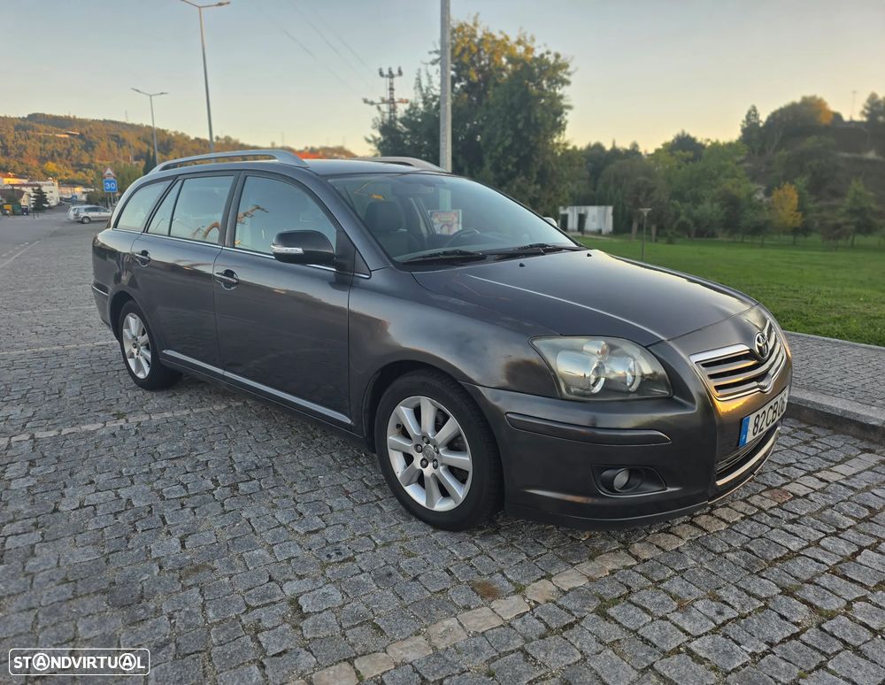 Toyota Avensis SW 2.0 D-4D - 2