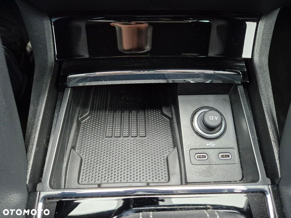 Skoda Karoq 1.5 TSI ACT Sportline DSG - 32