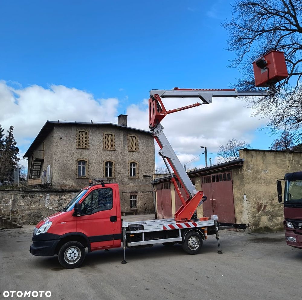 Iveco Daily 35S11 podnośnik koszowy  17 m  Multitel MX 170 - 7
