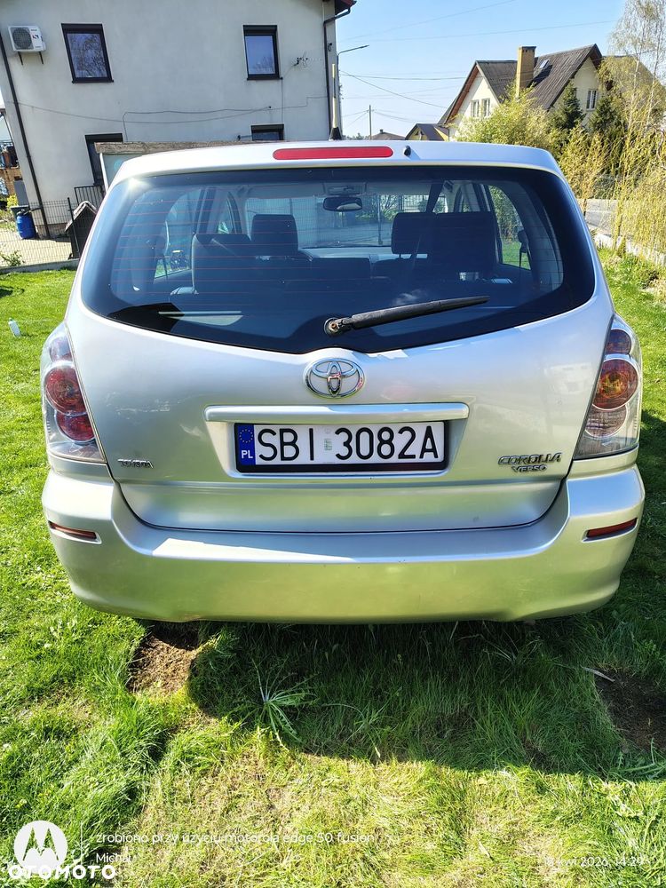 Toyota Corolla Verso - 6