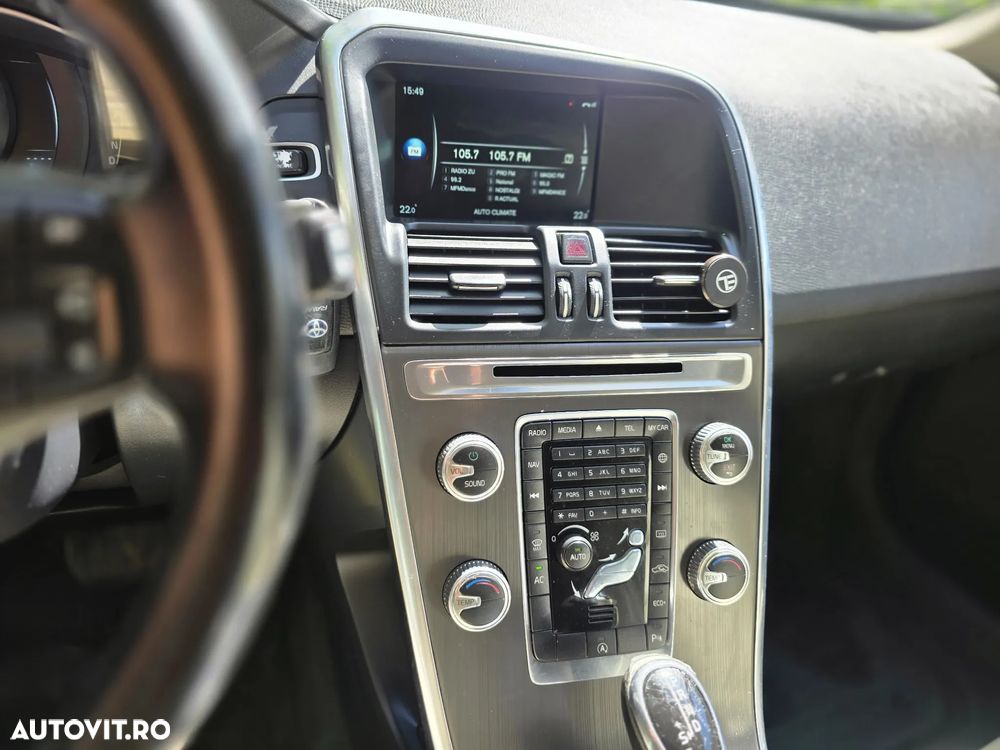 Volvo XC 60 D4 Geartronic Momentum - 9
