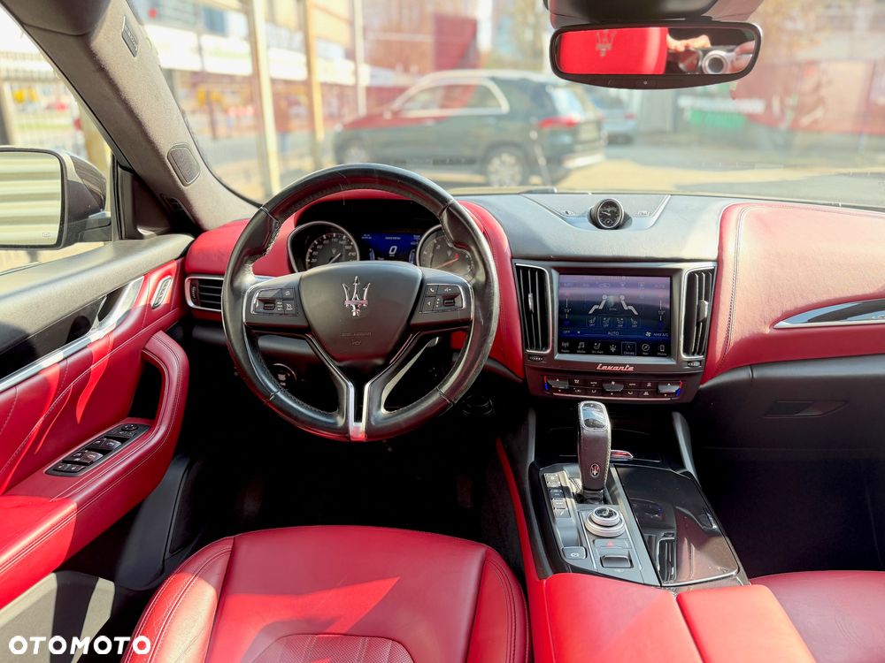 Maserati Levante Granlusso - 24