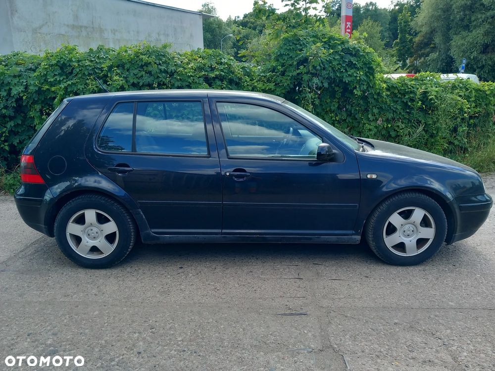 Volkswagen Golf 1.6 Highline - 11