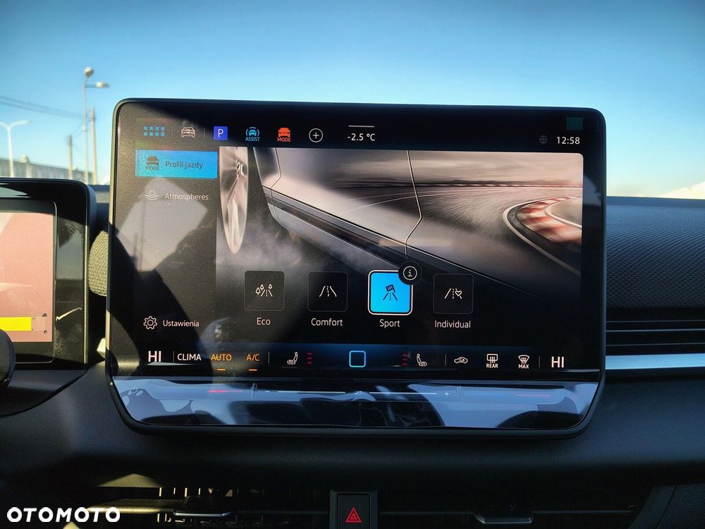 Volkswagen T-Roc - 21