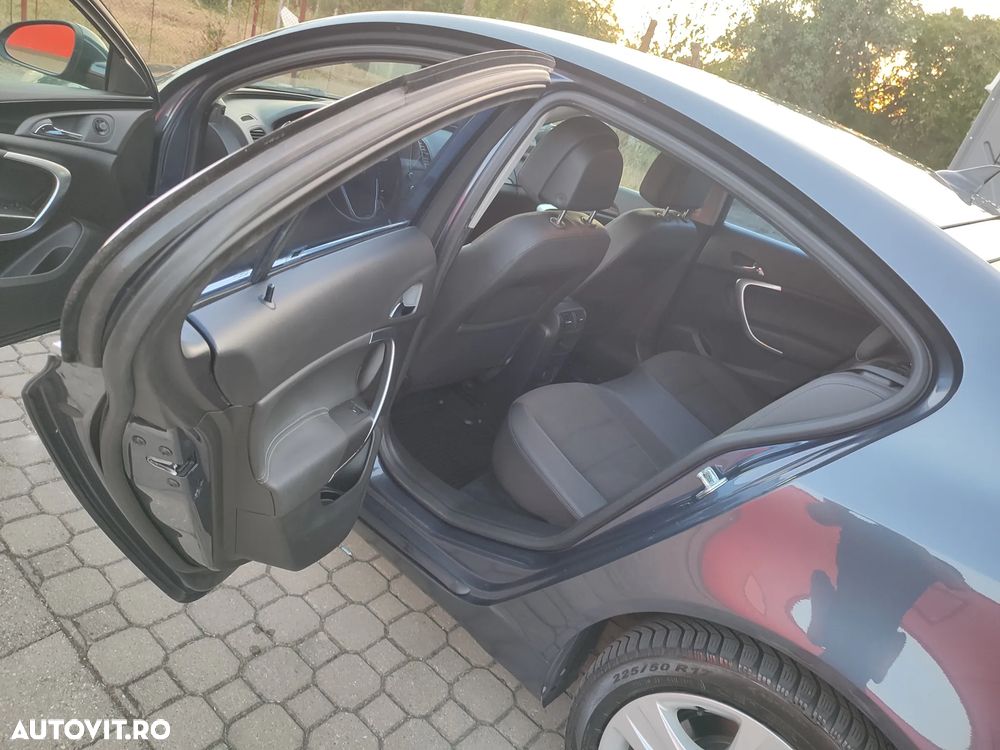Opel Insignia 2.0 CDTI - 13