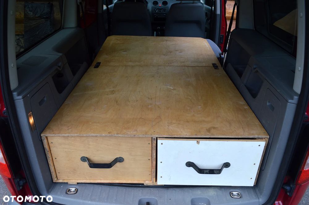 Volkswagen Caddy Maxi - 19