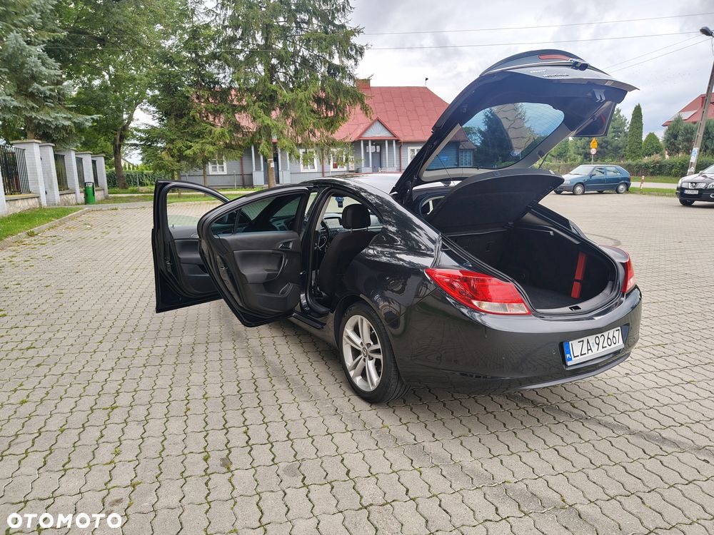 Opel Insignia - 12