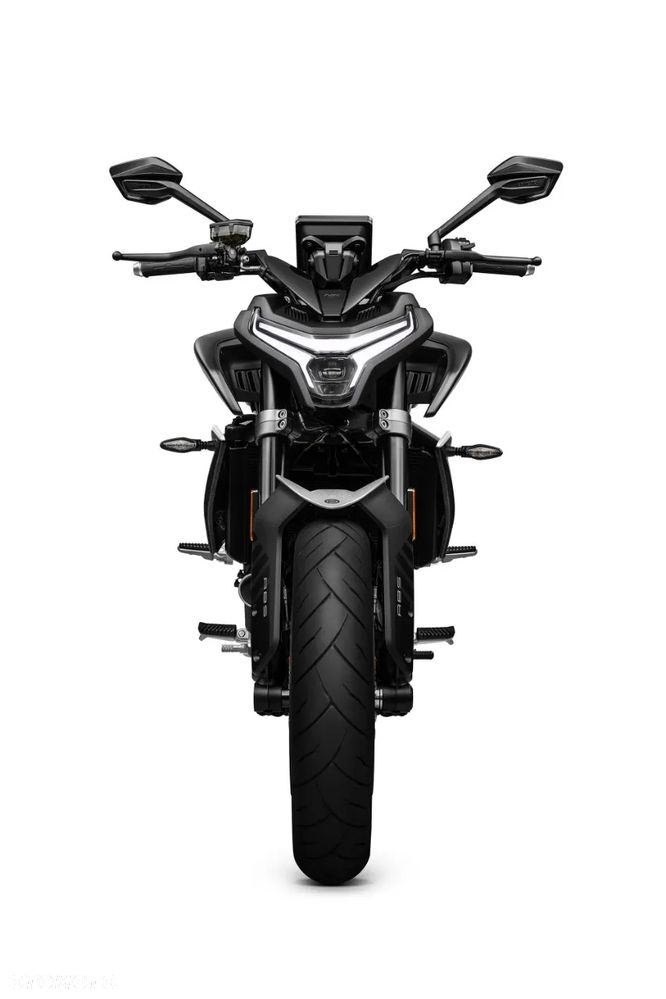 CFMoto NK - 8