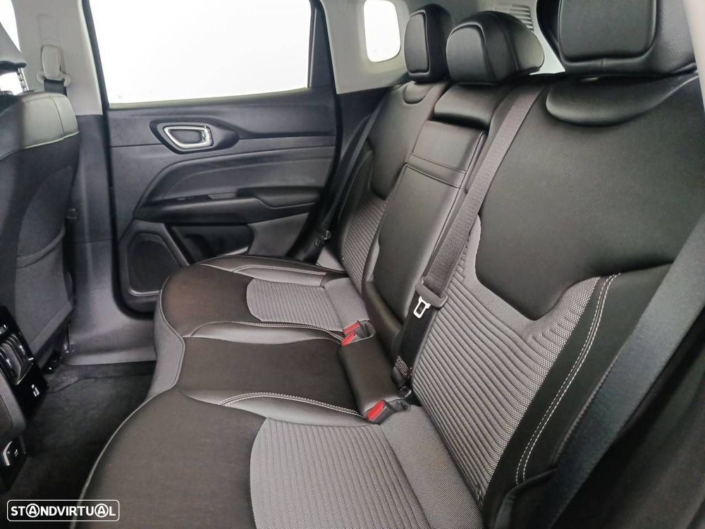 Jeep Compass 1.3 TG Atitude - 10