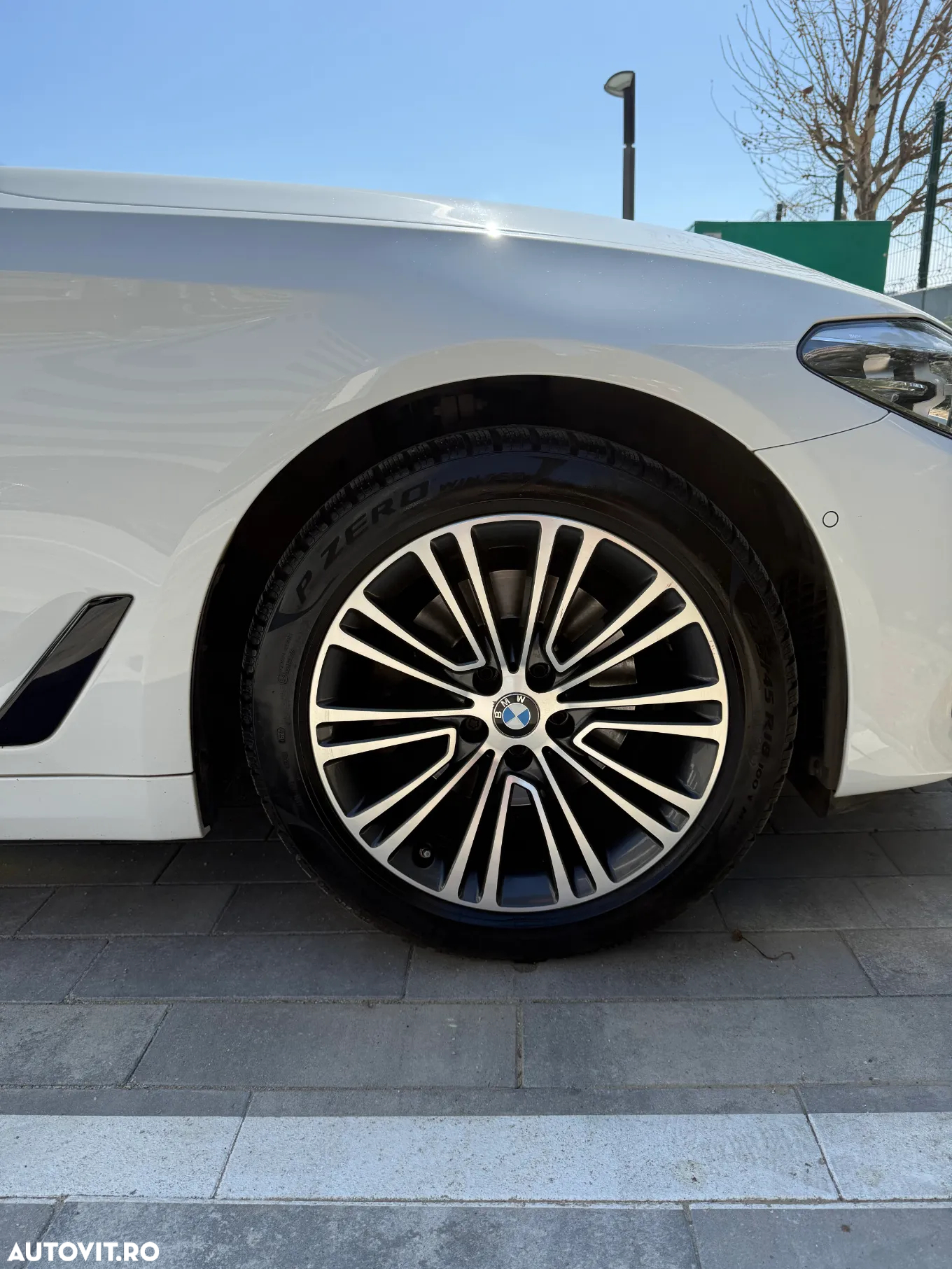 BMW Seria 5 520i AT - 16