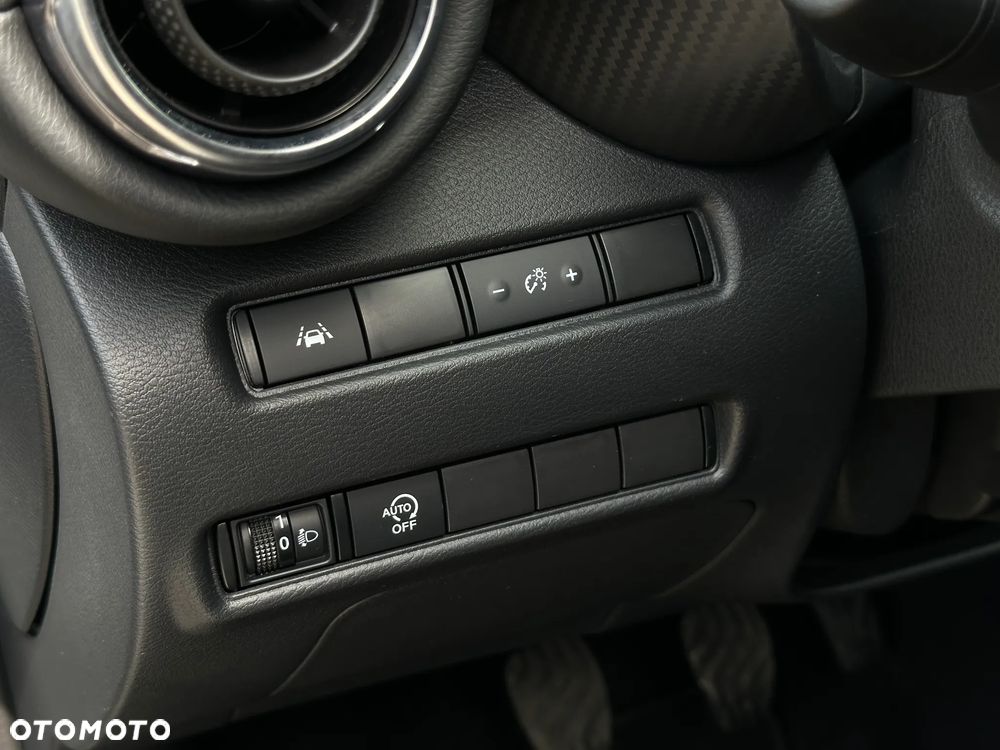 Nissan Juke 1.0 DIG-T Kiiro - 14
