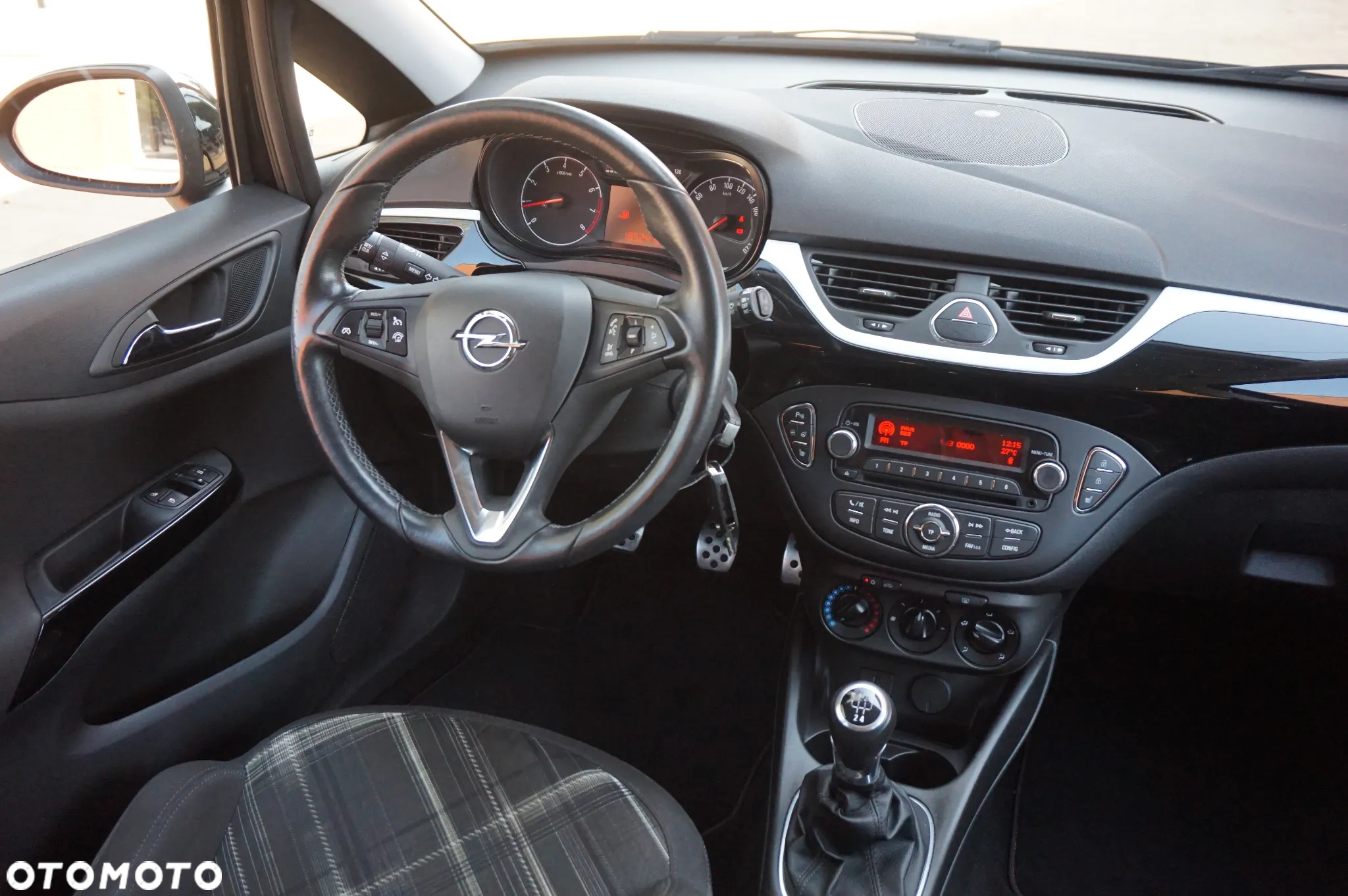 Opel Corsa 1.4 Cosmo - 11