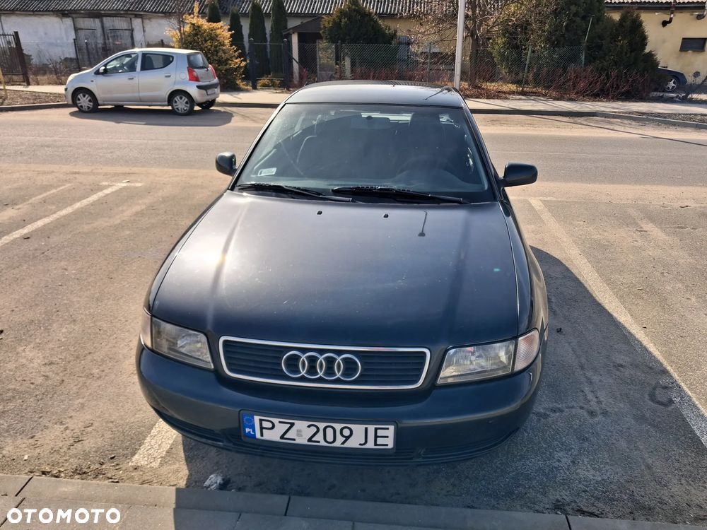 Audi A4 Limousine 1.6 - 11