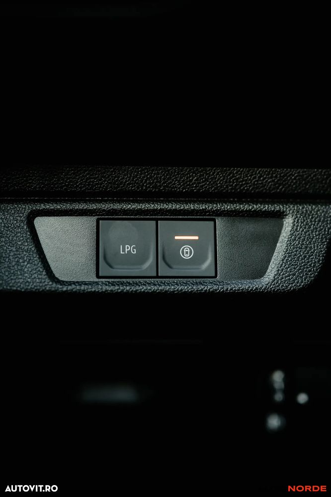 Dacia Logan TCe 90 MT6 Expression - 13