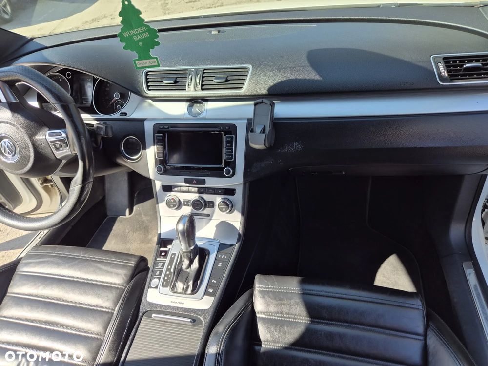 Volkswagen Passat 2.0 TDI Highline R-Style DSG - 15