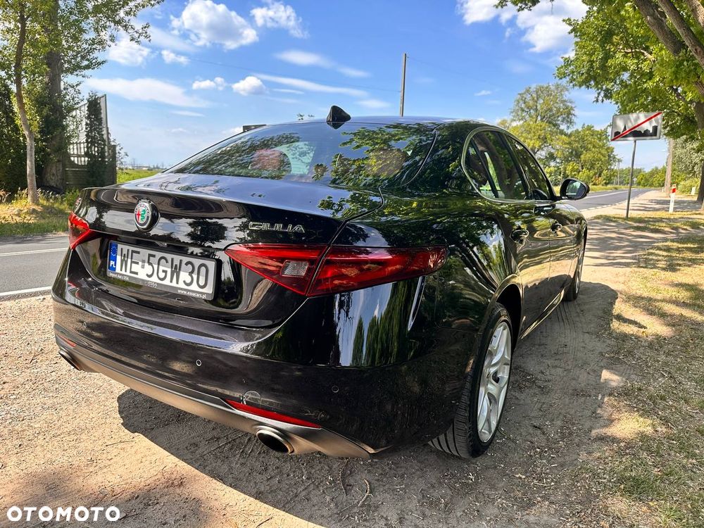 Alfa Romeo Giulia 2.0 Turbo TI Q4 - 12