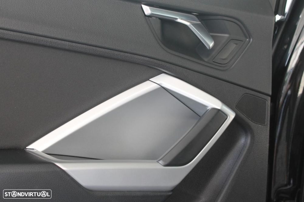 Audi Q3 35 TDI Advanced S tronic - 32