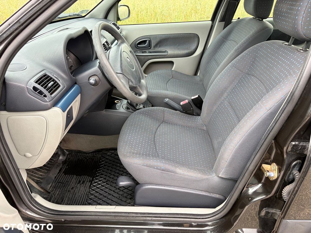Renault Clio 1.2 16V Expression - 16