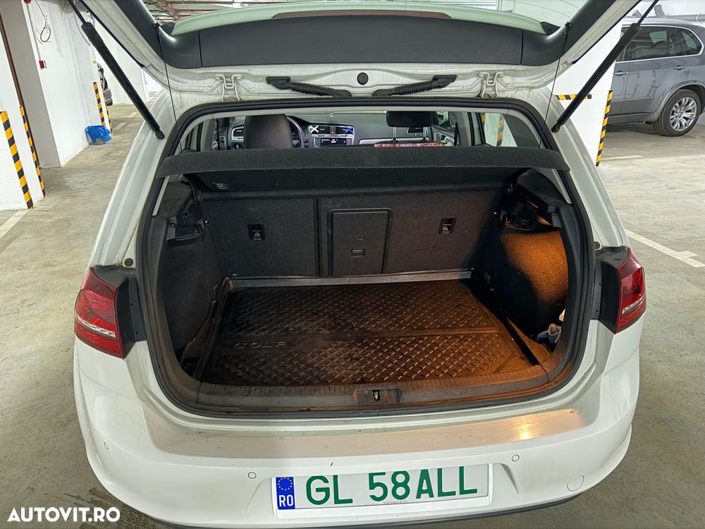 Volkswagen Golf e-Golf - 9