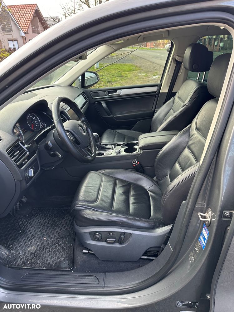 Volkswagen Touareg - 17