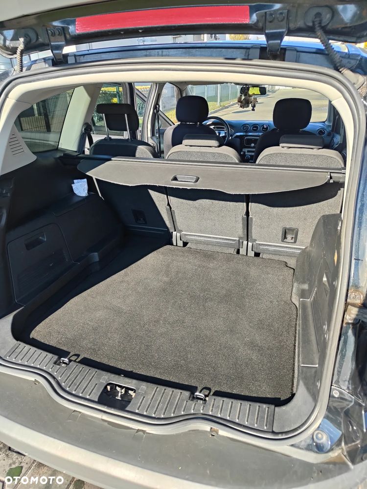Ford S-Max - 18