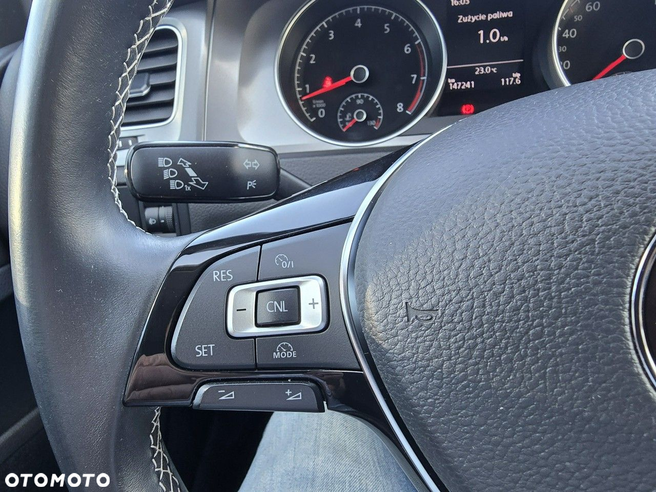 Volkswagen Golf 1.2 TSI BlueMotion Technology Lounge - 15