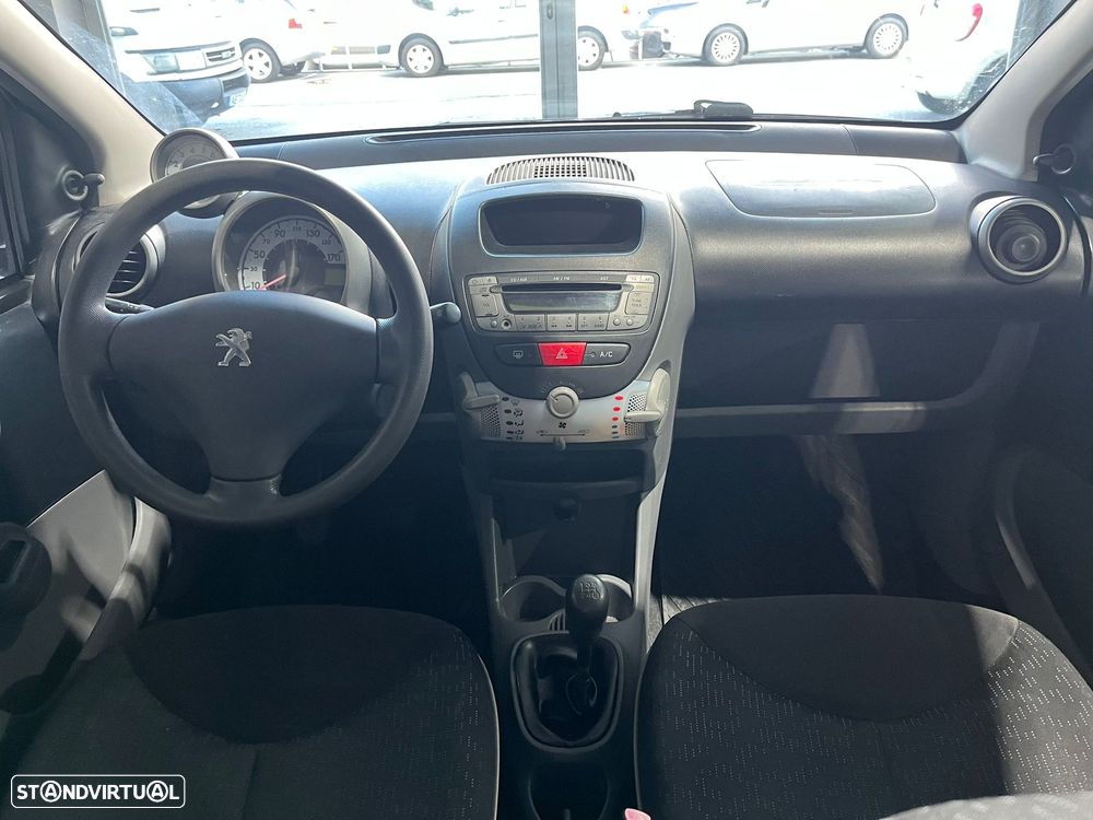 Peugeot 107 1.0 Trendy - 9