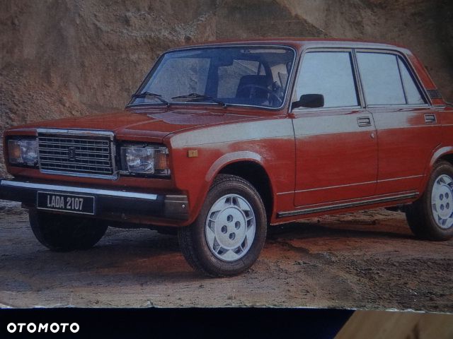 Lada 2107 - 1