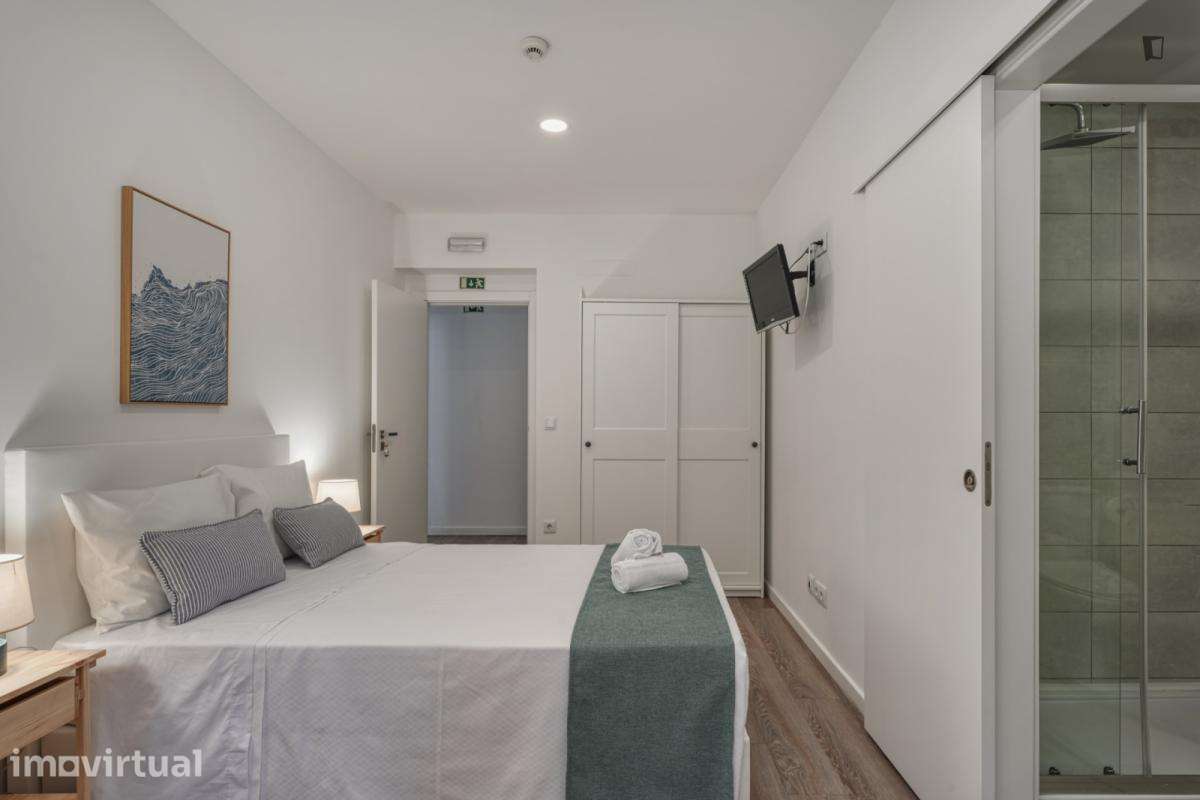Quarto - localizado em São Sebastião Lisbon - Grande imagem: 3/25