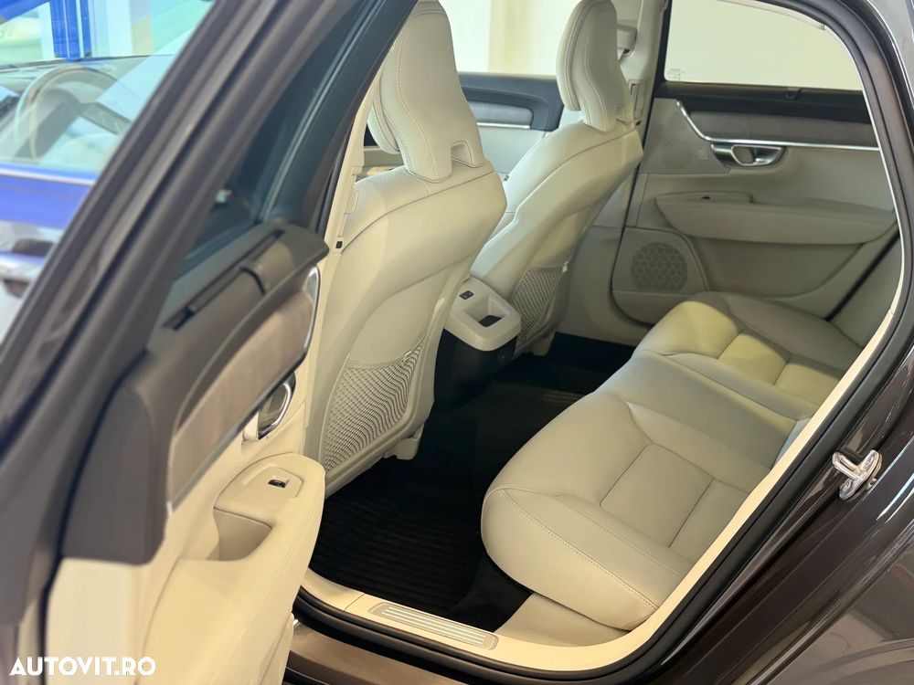 Volvo S90 B5 MHEV AT AWD Plus Bright - 26