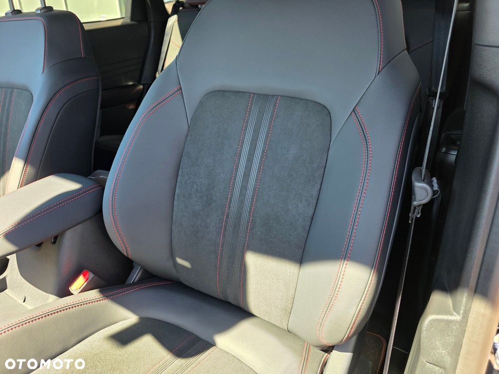 Ford Kuga - 18