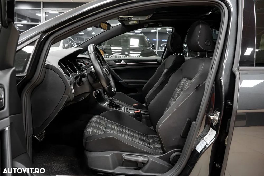 Volkswagen Golf GTD (BlueMotion Technology) DSG - 24