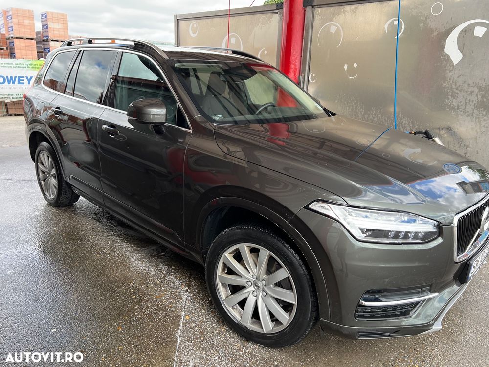 Volvo XC 90 D5 AWD Momentum - 1