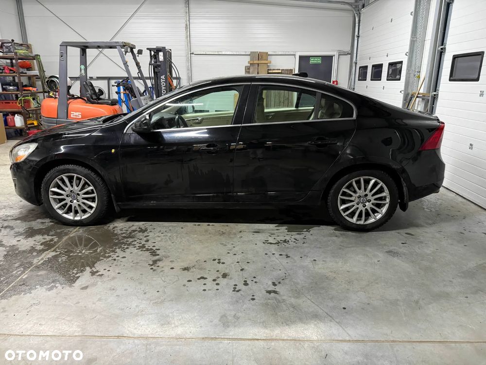 Volvo S60 2.5 T5 - 6