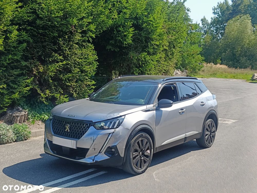 Peugeot 2008 PureTech 155 EAT8 GT - 17