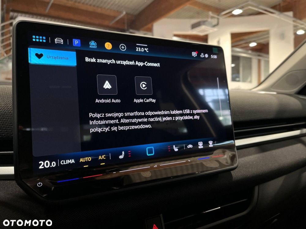 Volkswagen T-Roc 1.5 eTSI Life DSG - 18