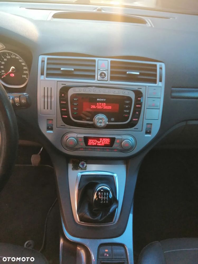 Ford Kuga 2.0 TDCi 4WD Titanium - 16