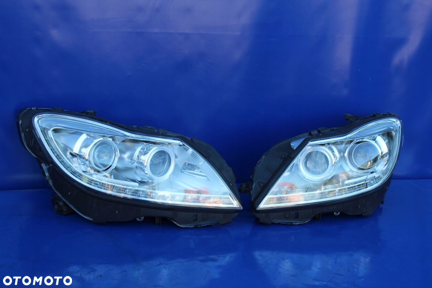 Reflektory prawy  lewy komplet Led ILS OE Mercedes W216 C216 Lift Europa - 2