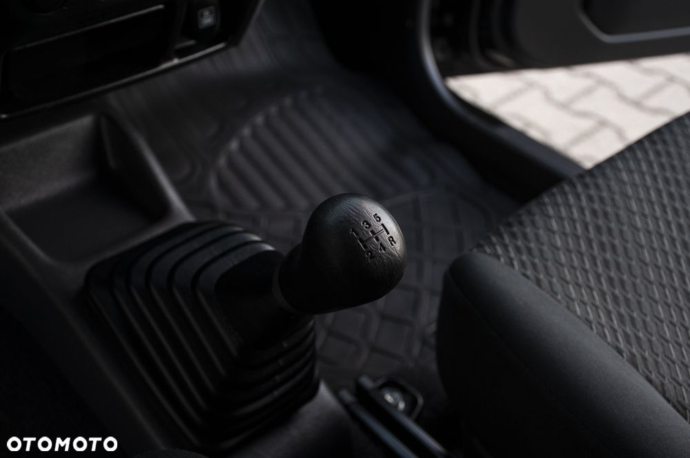 Suzuki Jimny - 18