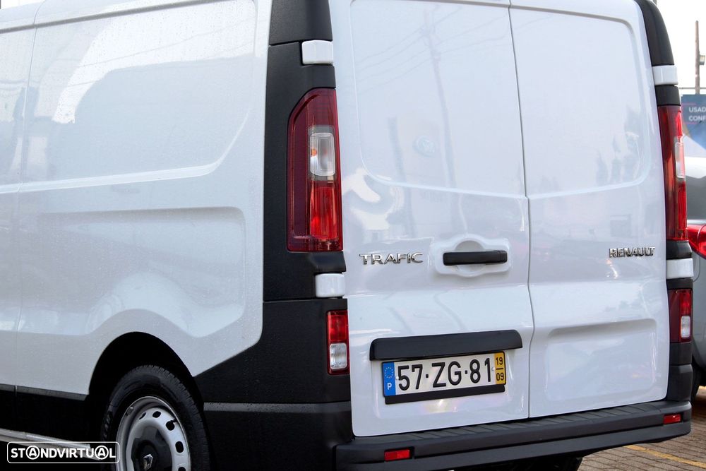 Renault Trafic 2.0 dCi L2H1 1.2T - 8