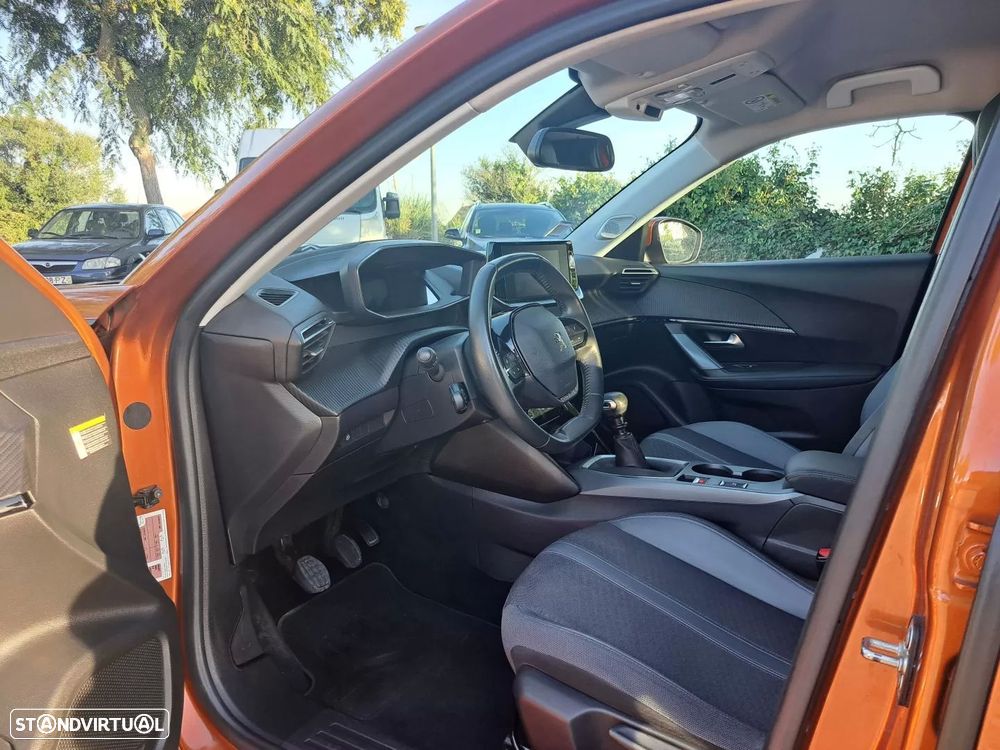 Peugeot 2008 - 7