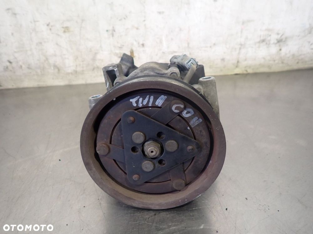SPRĘŻARKA KLIMATYZACJI RENAULT TWINGO II SD6VDA 8200953359 - 2