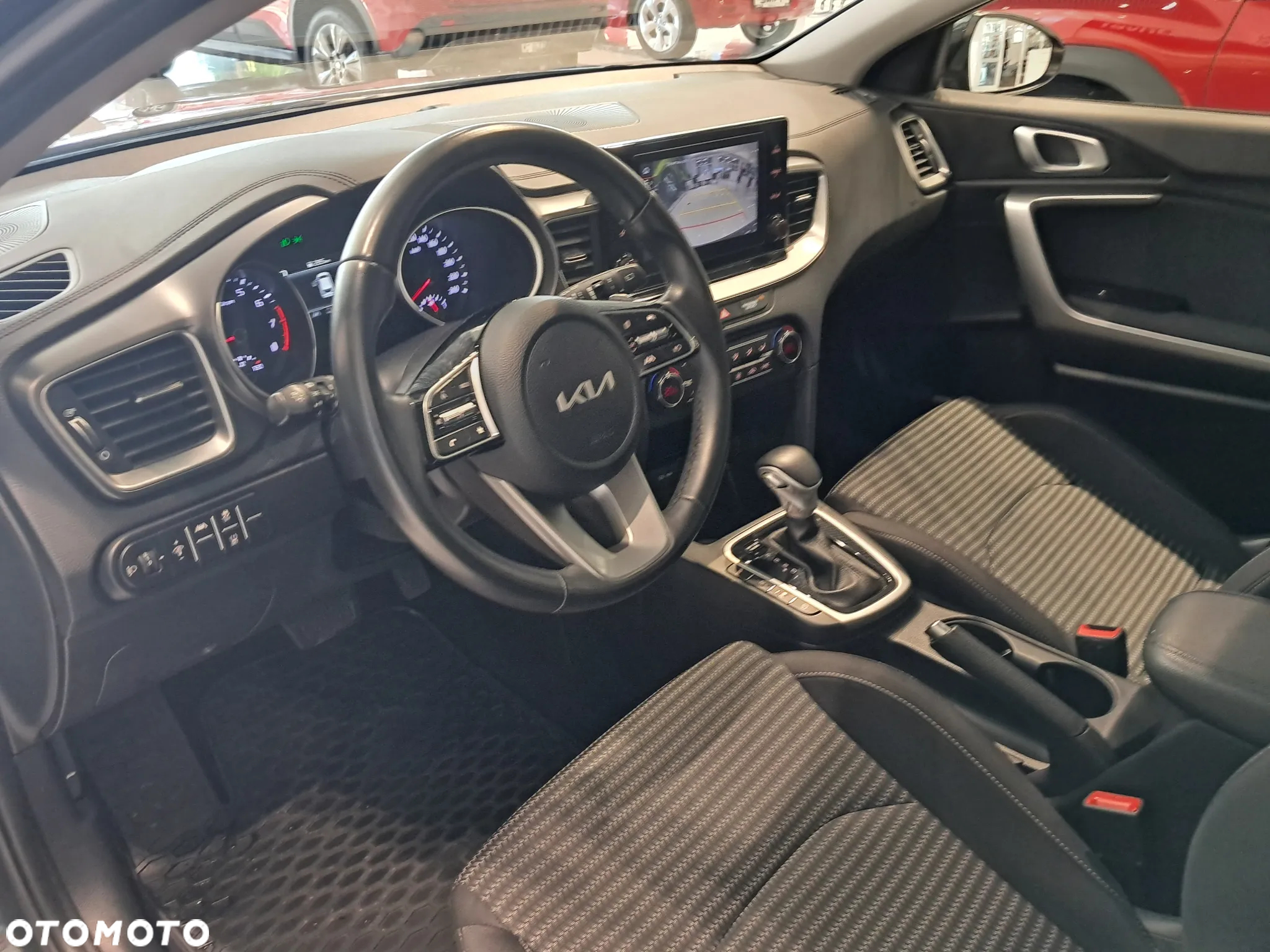 Kia Ceed 1.5 T-GDI M DCT - 11