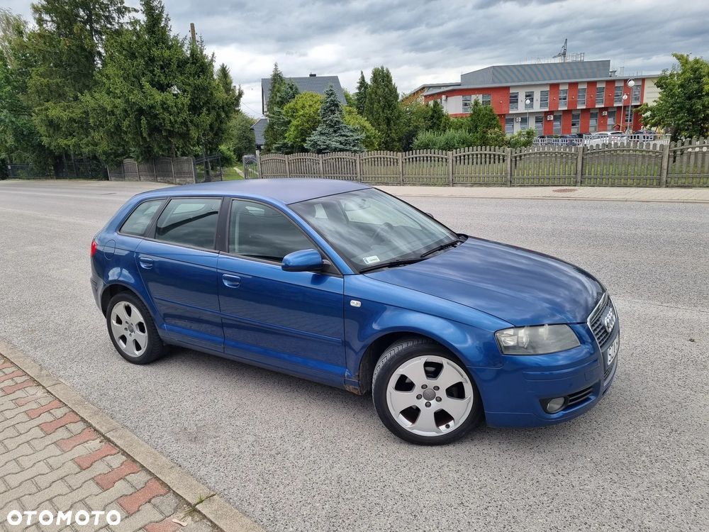 Audi A3 Sportback 1.6 FSI Ambiente - 4