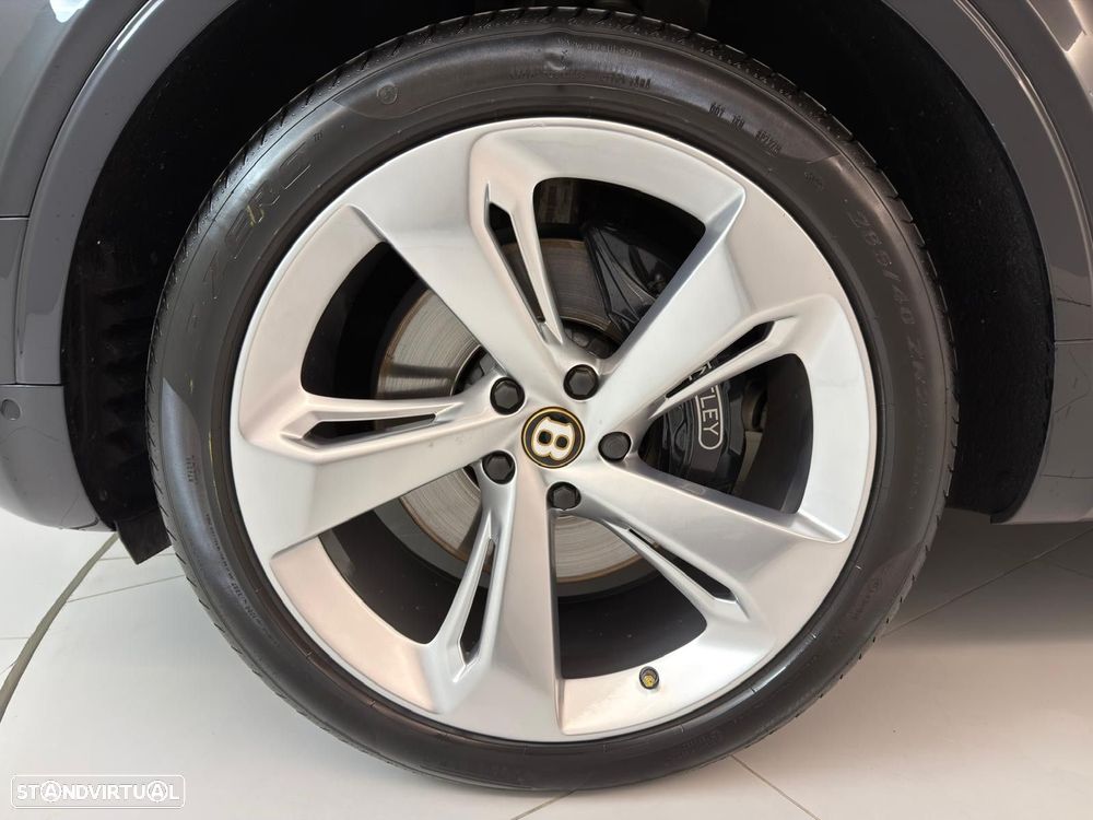 Bentley Bentayga V6 Hybrid - 9