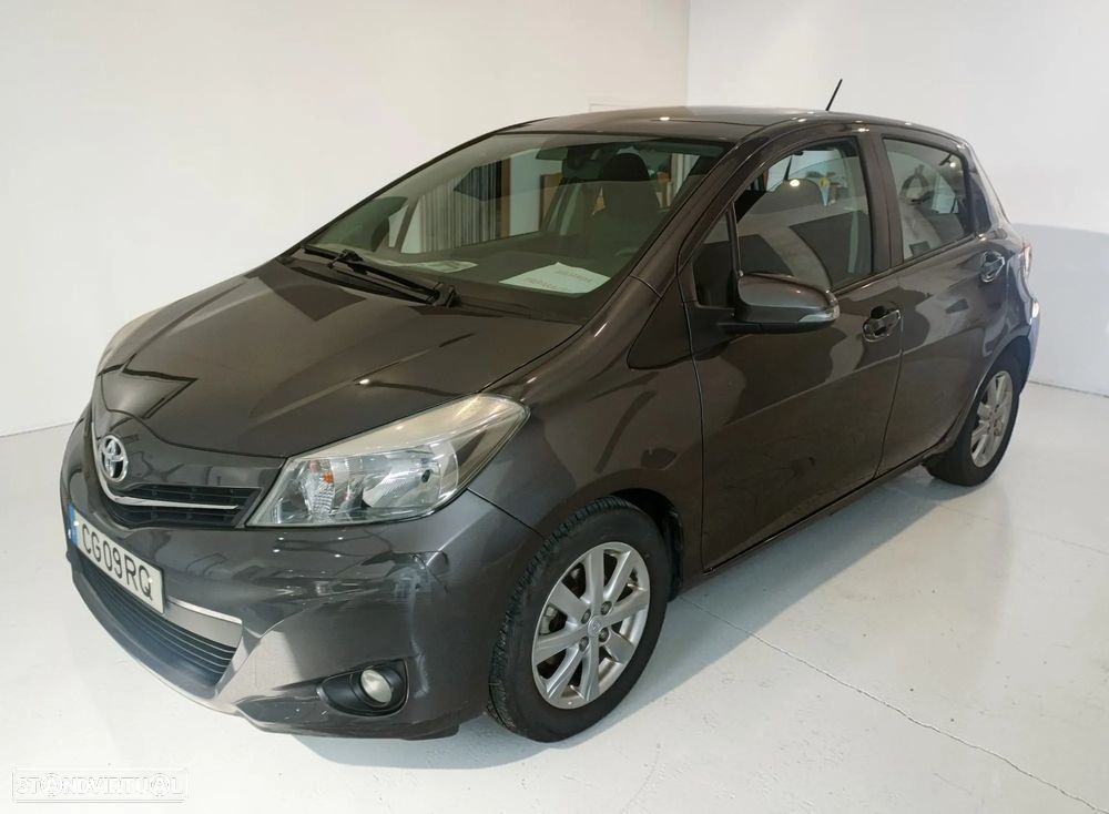 Toyota Yaris 1.4 D-4D High Pack+NAVI - 1
