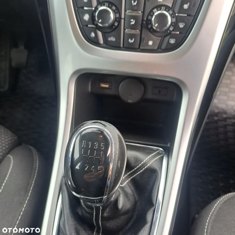 Opel Astra 1.4 T Sport S&S - 11